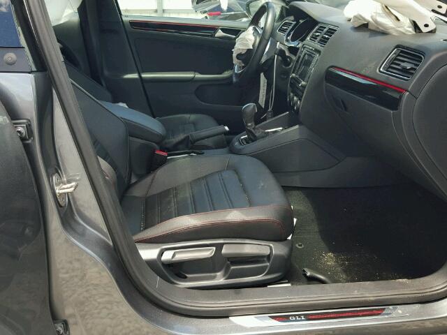 3VW4T7AJ0HM285216 - 2017 VOLKSWAGEN JETTA GLI CHARCOAL photo 5