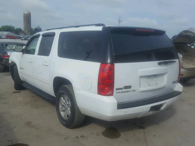 1GKS1HE04BR200038 - 2011 GMC YUKON XL C WHITE photo 3