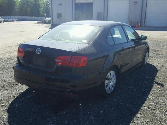 3VW2K7AJ8CM347447 - 2012 VOLKSWAGEN JETTA BASE Սև լուսանկար 4