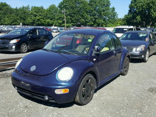 3VWCC21C5YM402644 - 2000 VOLKSWAGEN NEW BEETLE 蓝色 照片 2