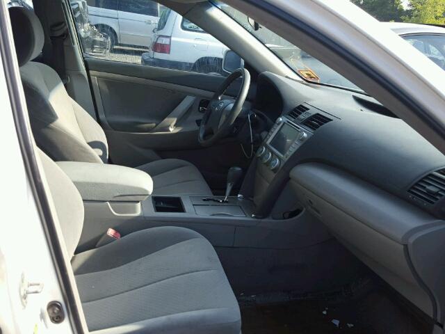 4T1BE46K99U832254 - 2009 TOYOTA CAMRY BASE WHITE photo 5