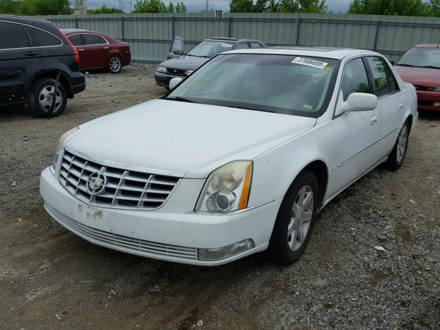 1G6KD57Y66U110996 - 2006 CADILLAC DTS WHITE photo 2