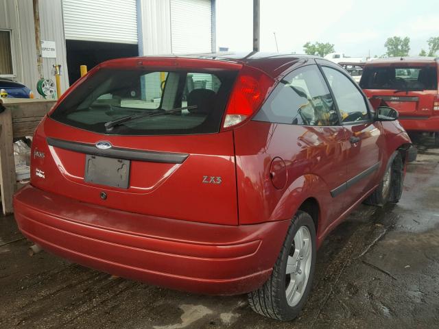 3FAFP31343R116943 - 2003 FORD FOCUS ZX3 RED photo 4
