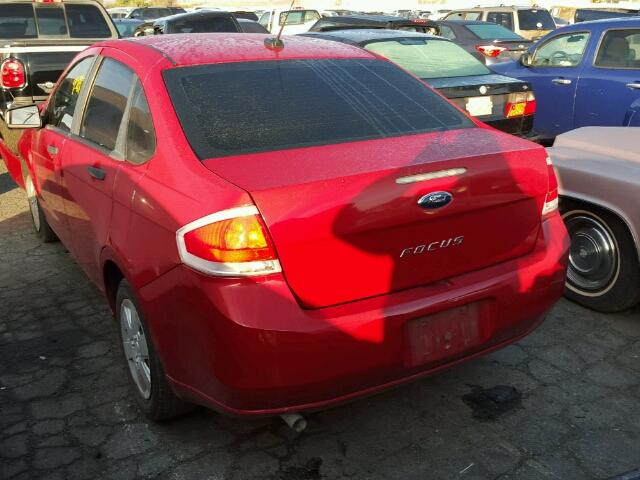 1FAHP3EN3AW120108 - 2010 FORD FOCUS S RED photo 3
