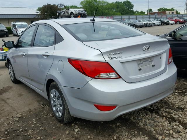 KMHCT4AE2GU114599 - 2016 HYUNDAI ACCENT SE SILVER photo 3