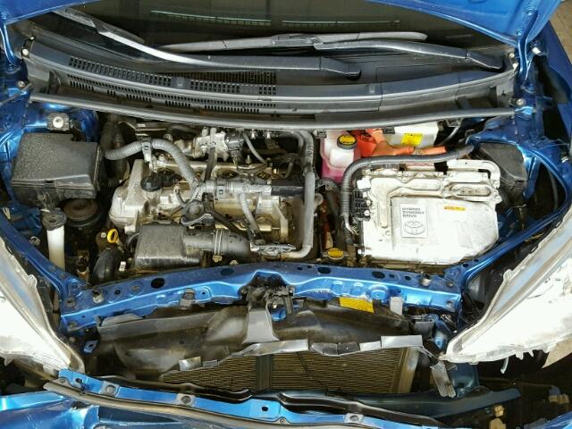 JTDKDTB36E1562587 - 2014 TOYOTA PRIUS C BLUE photo 7