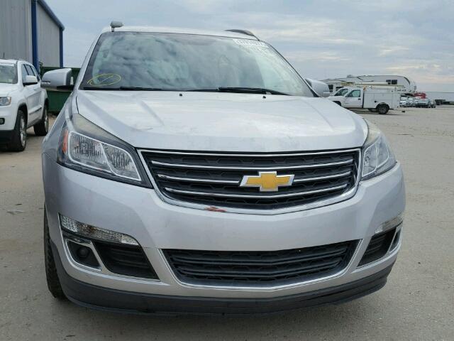 1GNKRGKDXDJ261344 - 2013 CHEVROLET TRAVERSE L SILVER photo 9