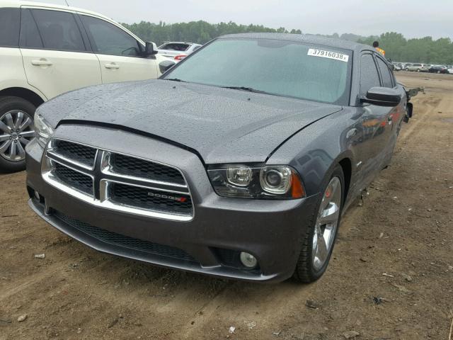 2C3CDXCT0DH725930 - 2013 DODGE CHARGER R/ GRAY photo 2