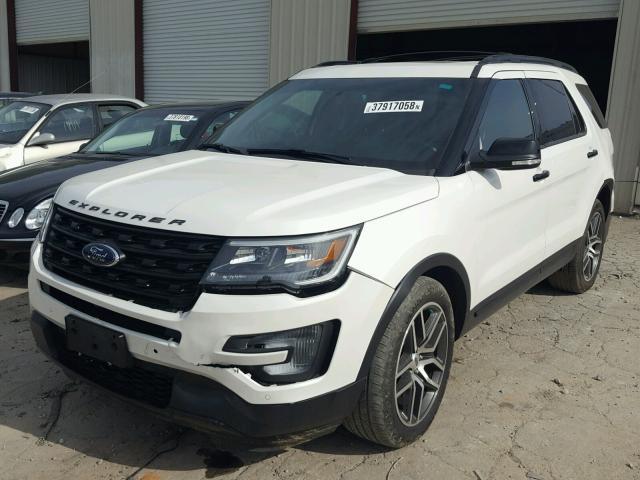 1FM5K8GT8GGC81136 - 2016 FORD EXPLORER S WHITE photo 2