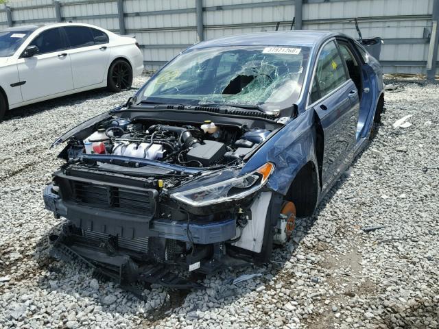 3FA6P0D97JR155084 - 2018 FORD FUSION TIT BLUE photo 2