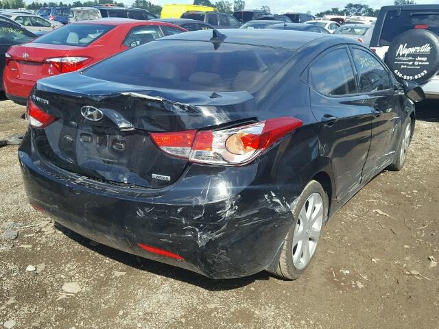 5NPDH4AE8DH395341 - 2013 HYUNDAI ELANTRA GL BLACK photo 4