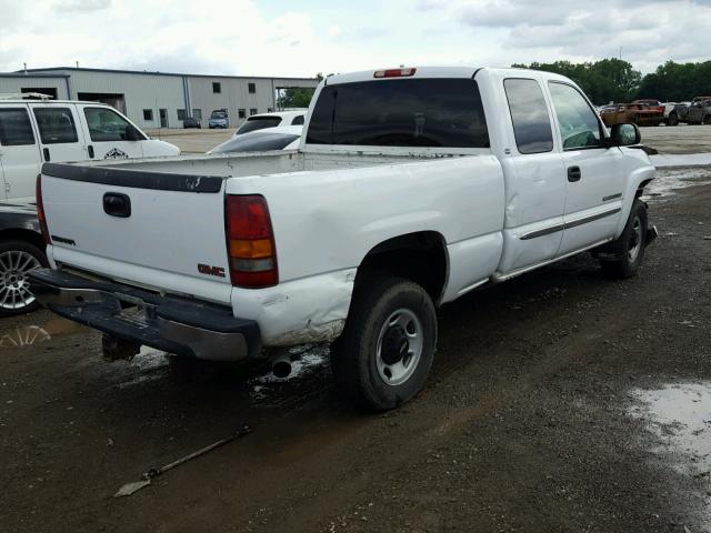 1GTHC29U33E214340 - 2003 GMC SIERRA C25 WHITE photo 4