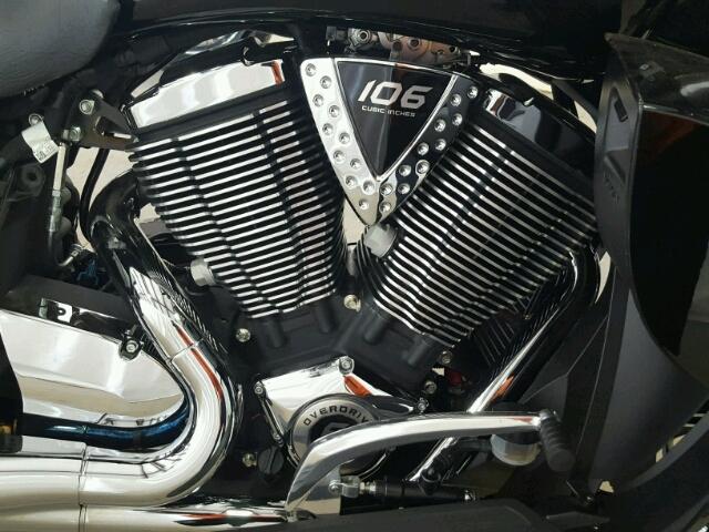 5VPTW36N8G3053068 - 2016 VICTORY MOTORCYCLES CROSS COUN BLACK photo 7