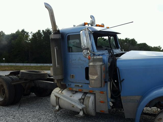 1FUJAPCK27DY79410 - 2007 FREIGHTLINER CONVENTION BLUE photo 10