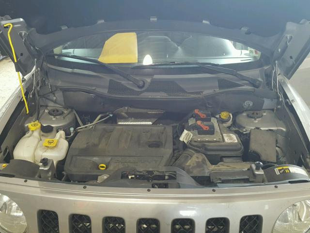 1C4NJPFB5GD655472 - 2016 JEEP PATRIOT LA SILVER photo 7