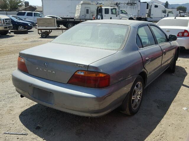 19UUA564XXA048763 - 1999 ACURA 3.2TL GRAY photo 4