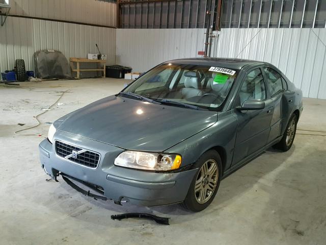 YV1RS592352429447 - 2005 VOLVO S60 2.5T GREEN photo 2