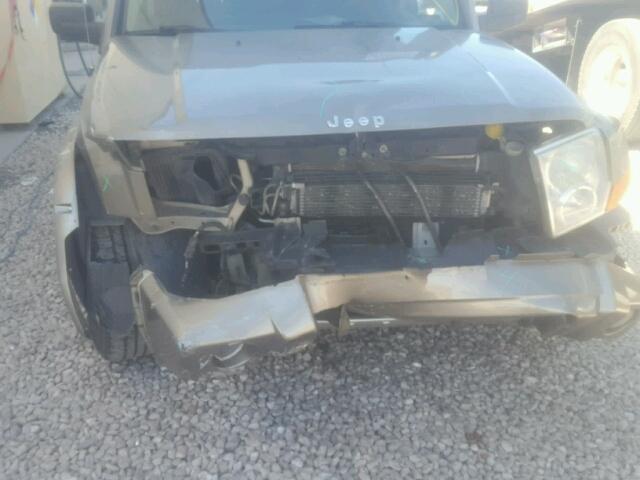 1J8HG58226C138818 - 2006 JEEP COMMANDER ყავისფერი ფოტო 10