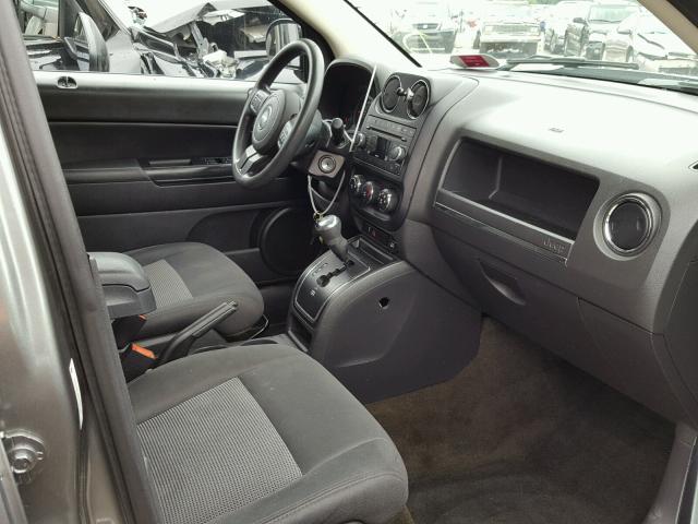 1C4NJCBB9DD235109 - 2013 JEEP COMPASS SP GRAY photo 5