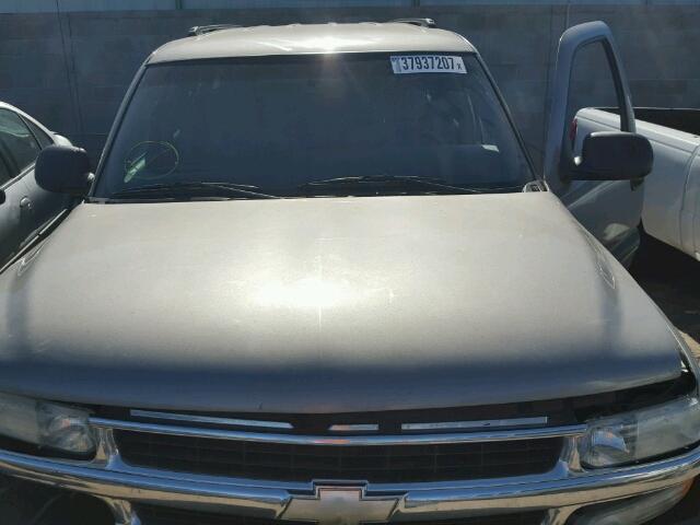 1GNFK16Z93J207315 - 2003 CHEVROLET SUBURBAN TAN photo 7