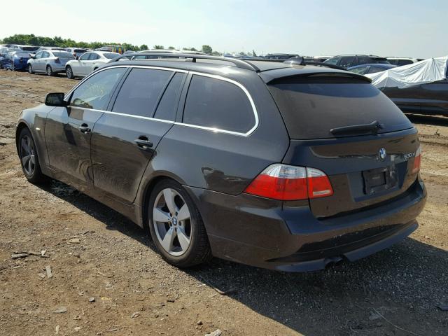 WBANN73596CN02498 - 2006 BMW 530 XIT CHARCOAL photo 3