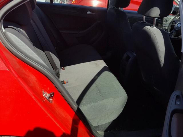 3VW2K7AJ9DM264336 - 2013 VOLKSWAGEN JETTA BASE 红色 照片 6