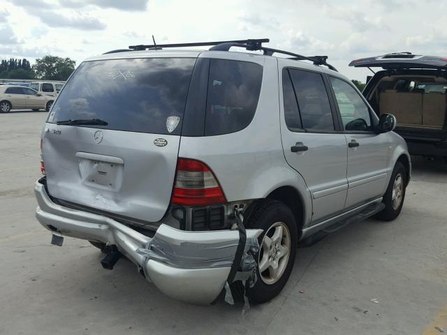 4JGAB54EX1A255182 - 2001 MERCEDES-BENZ ML 320 SILVER photo 4