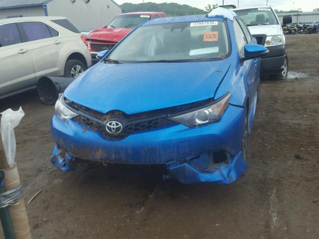 JTNKARJE9JJ565214 - 2018 TOYOTA COROLLA IM BLUE photo 9