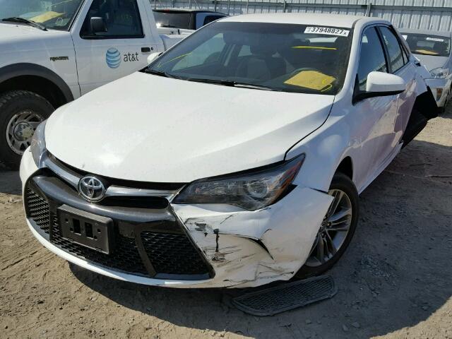 4T1BF1FKXGU218936 - 2016 TOYOTA CAMRY LE 白色 照片 2