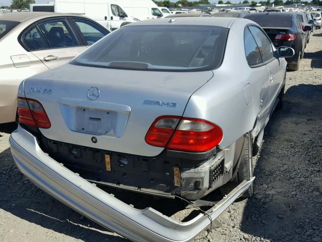 WDBLJ74G91F182675 - 2001 MERCEDES-BENZ CLK 55 AMG SILVER photo 4