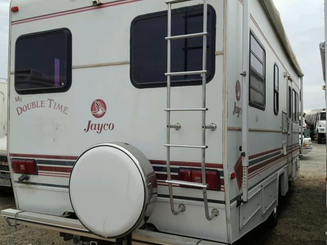 1FDKE30GXRHB32864 - 1994 FORD JAYCO WHITE photo 4