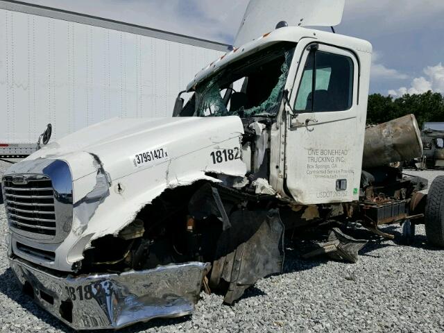 1FUBA5CG47LX41300 - 2007 FREIGHTLINER CONVENTION WHITE photo 10