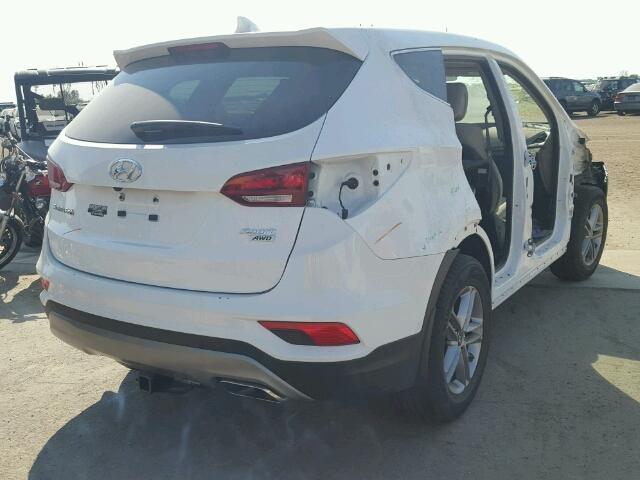 5NMZUDLB5HH050890 - 2017 HYUNDAI SANTA FE S WHITE photo 4