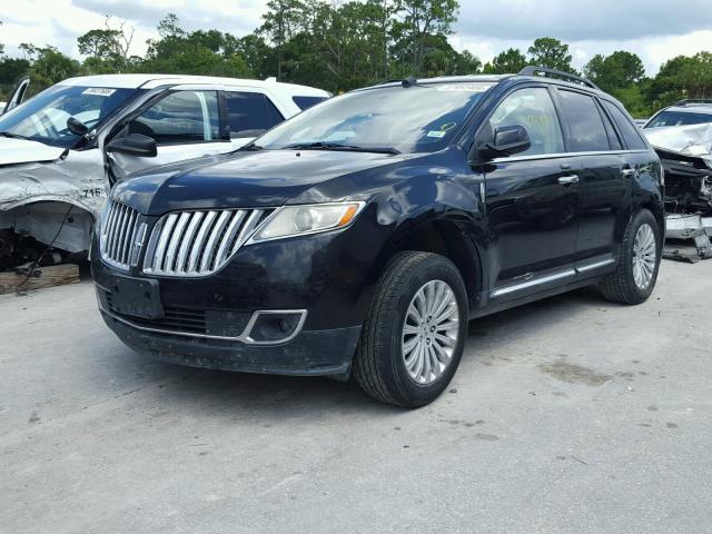 2LMDJ6JK3BBJ18854 - 2011 LINCOLN MKX BLACK photo 2