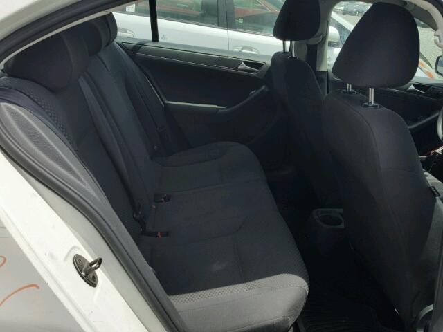 3VW2K7AJ7CM356415 - 2012 VOLKSWAGEN JETTA BASE WHITE photo 6