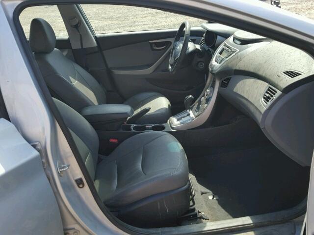 5NPDH4AE5BH004241 - 2011 HYUNDAI ELANTRA GL SILVER photo 5