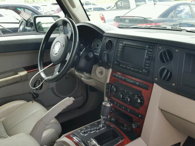 1J8HG58207C569921 - 2007 JEEP COMMANDER WHITE photo 9