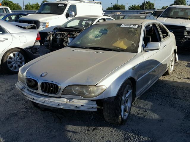 WBABV13434JT22675 - 2004 BMW 325 CI SUL SILVER photo 2