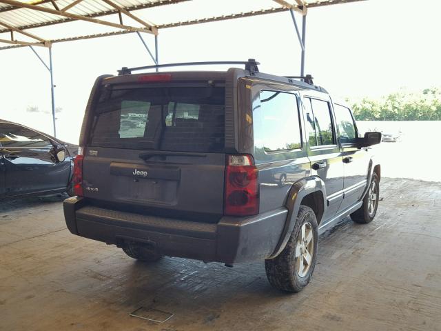 1J8HG48K06C363037 - 2006 JEEP COMMANDER GRAY photo 4