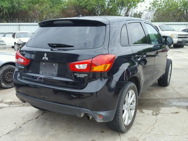 4A4AP3AU7EE009588 - 2014 MITSUBISHI OUTLANDER BLACK photo 4