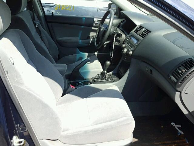 1HGCM55176A074200 - 2006 HONDA ACCORD VAL BLUE photo 5