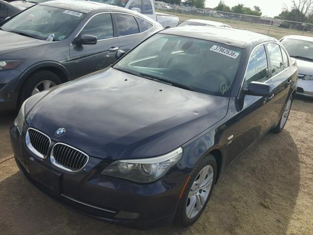 WBANV13519C153323 - 2009 BMW 528 XI BLACK photo 2