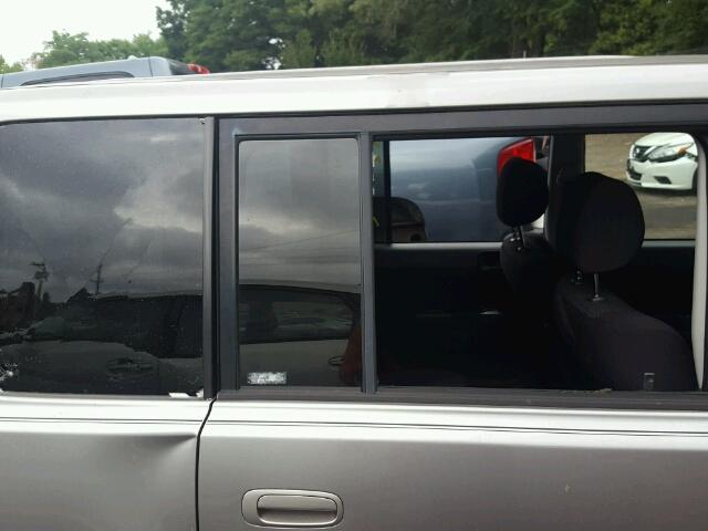 JTLKT324454000878 - 2005 TOYOTA SCION XB Plata foto 9