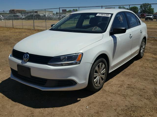 3VW2K7AJ3EM407525 - 2014 VOLKSWAGEN JETTA BASE 白色 照片 2