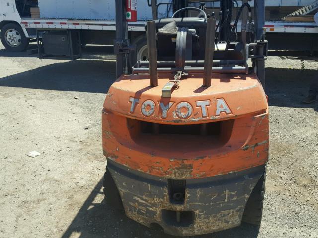 84386 - 2007 TOYOTA FORKLIFT ORANGE photo 9