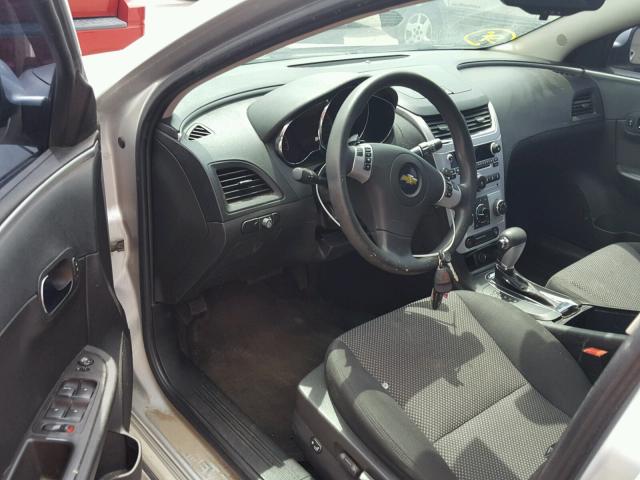 1G1ZC5EB7AF305380 - 2010 CHEVROLET MALIBU 1LT 银色 照片 9