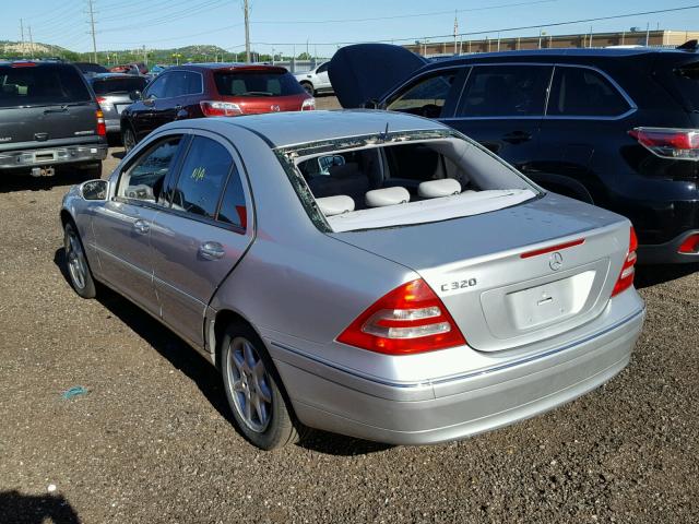 WDBRF64J11F040676 - 2001 MERCEDES-BENZ C 320 SILVER photo 3