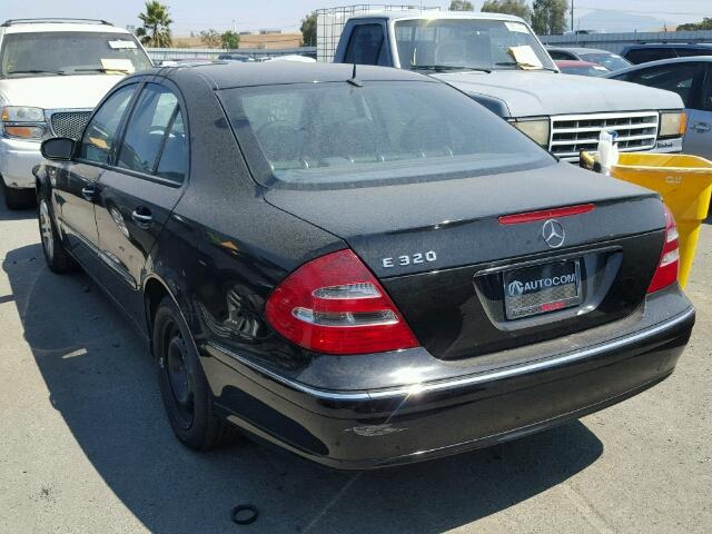 WDBUF65J93A294063 - 2003 MERCEDES-BENZ E 320 BLACK photo 3