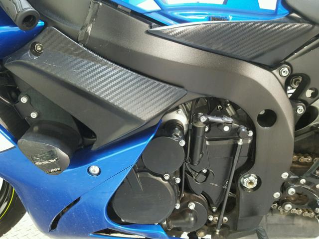 JS1GN7FA9F2100565 - 2015 SUZUKI GSX-R600 BLUE photo 11