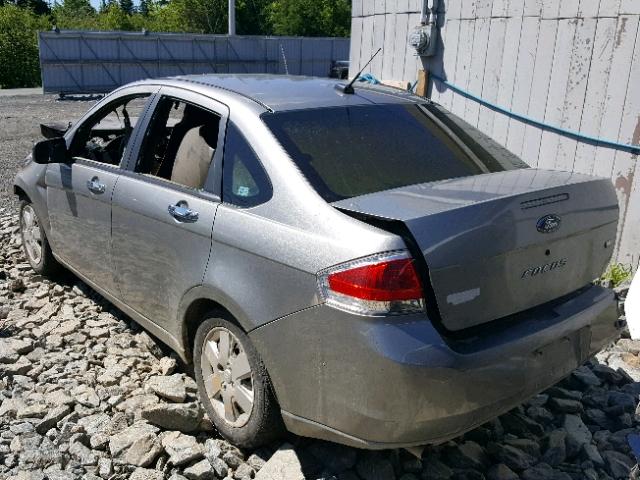 1FAHP34N28W119950 - 2008 FORD FOCUS S/SE SILVER photo 3